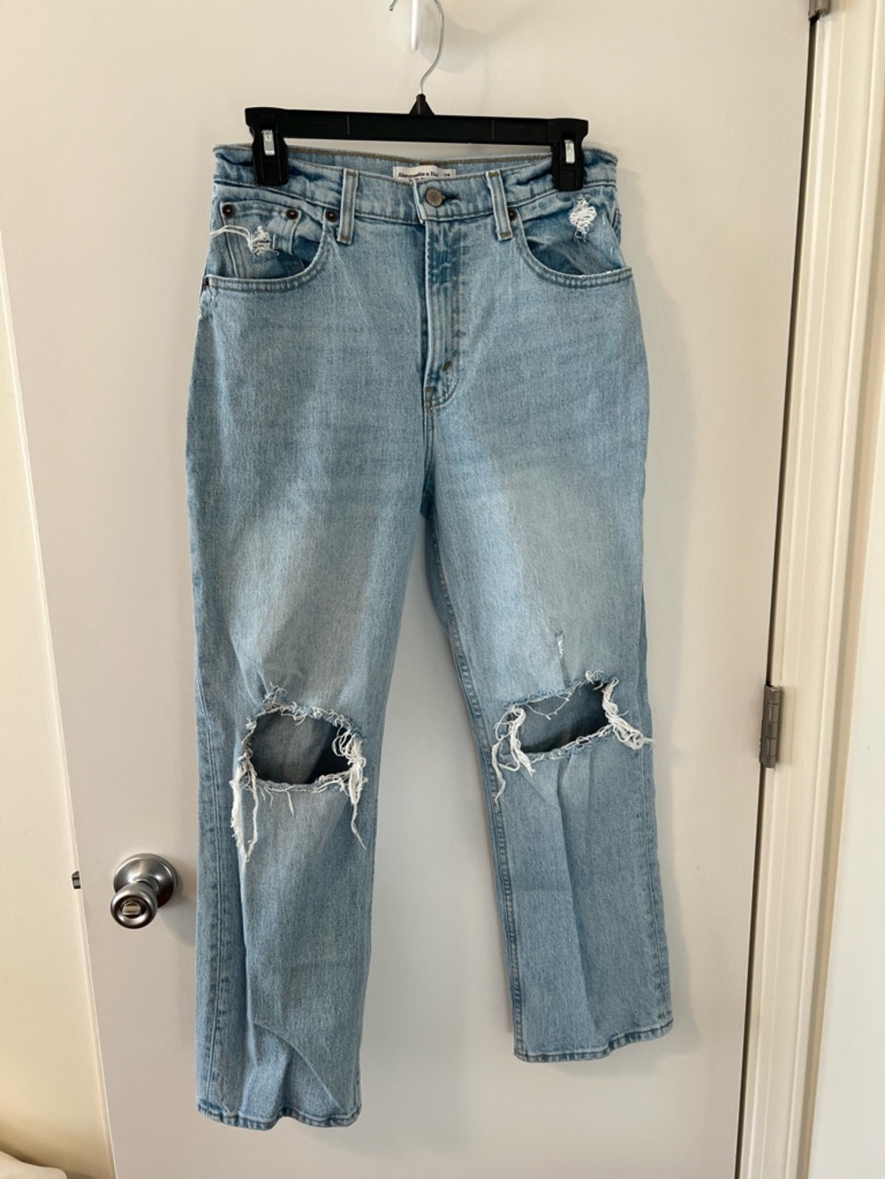 Abercrombie The 90’s Straight Ultra High Rise Jeans